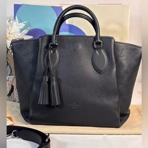 Gorgeous Louis Vuitton Haumea Mahina Black SOLD